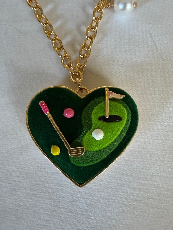 Betsey Johnson Gold Plated Heart Golf Pendant and Pearl Necklace NWT - Picture 3 of 6
